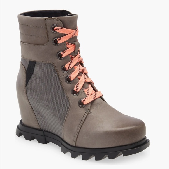 NWT Sorel Joan Of Arctic Wedge III Lexie Boots Women's Size 10 - Picture 1 of 10